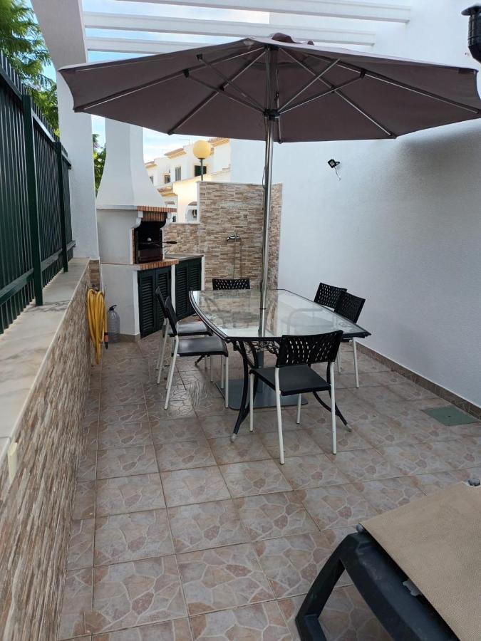 Vivenda Para Ferias Manta Rota Kültér fotó